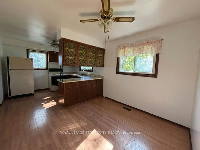 320 Myrtle Road E, Whitby, ON, L1H 7K4 - 9