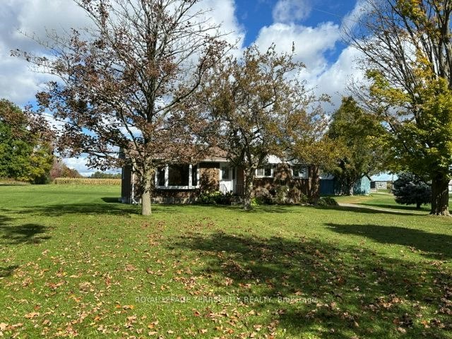 320 Myrtle Road E, Whitby, ON, L1H 7K4 - 2