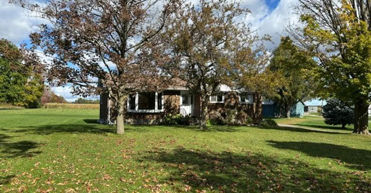 320 Myrtle Road E, Whitby, ON, L1H 7K4 - 2