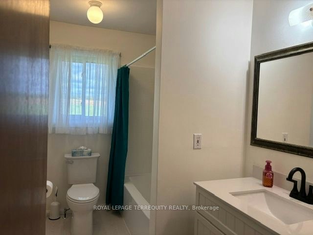 320 Myrtle Road E, Whitby, ON, L1H 7K4 - 19
