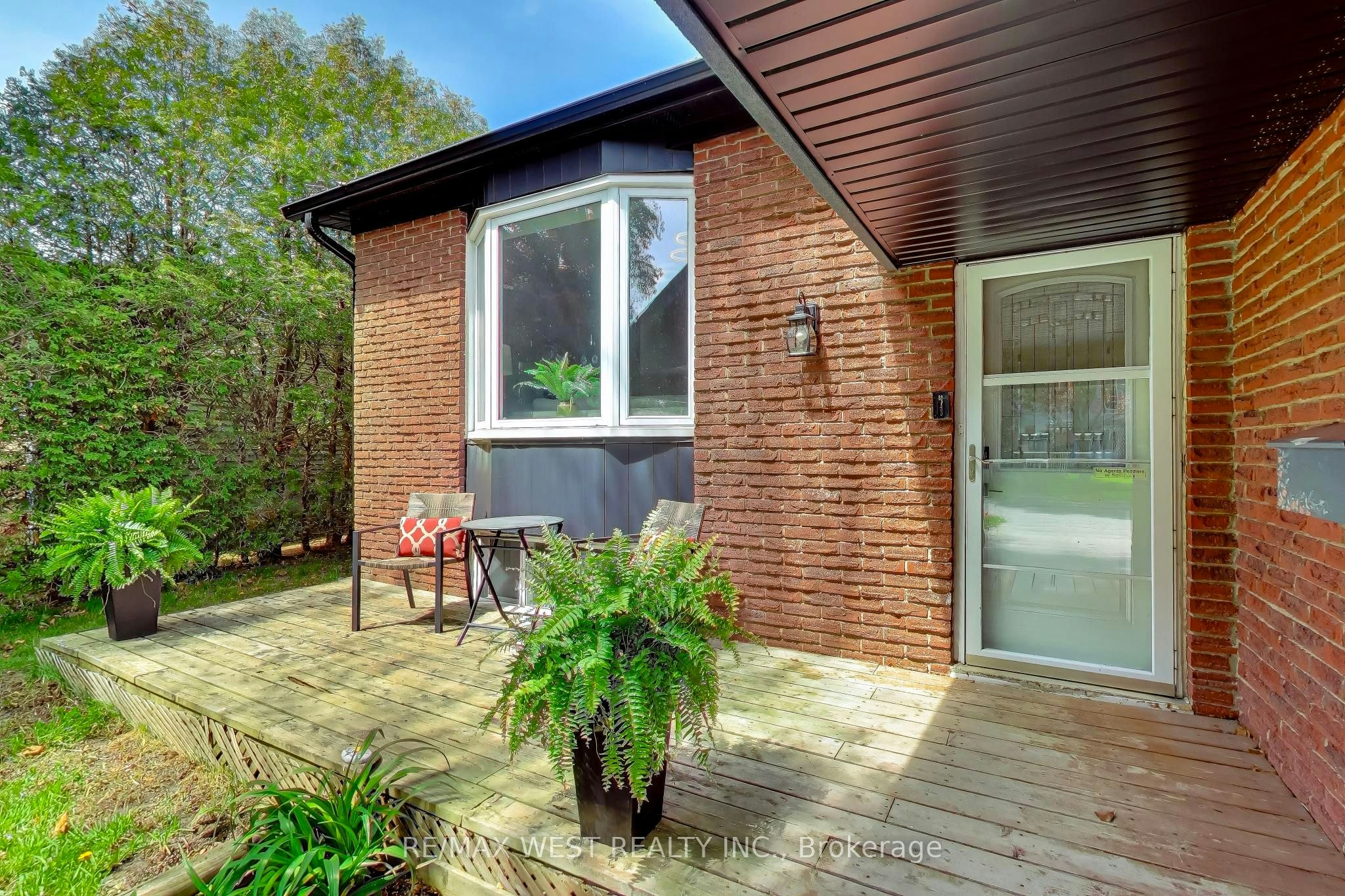 128 Roser Crescent, Clarington, ON, L1C 3N9 - 2