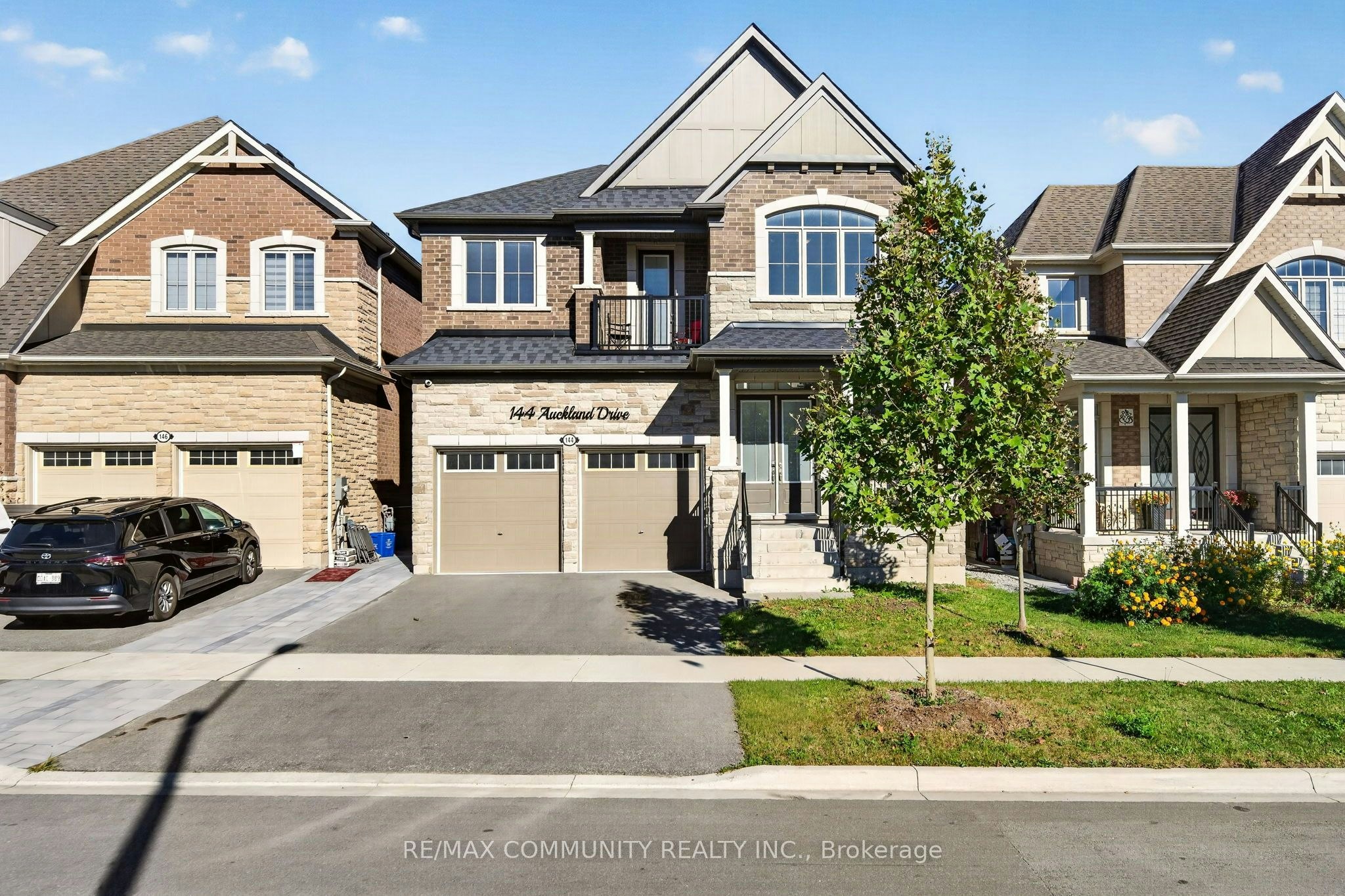 144 Auckland Drive, Whitby, ON, L1P 0J2