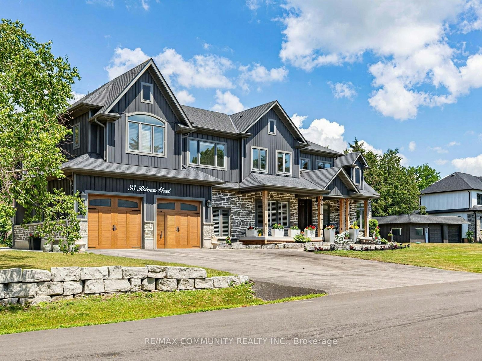 38 Robmar Street, Whitby, ON, L1M 1T7