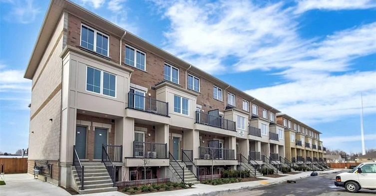 19-480 Beresford Path, Oshawa, ON, L1H 0B2