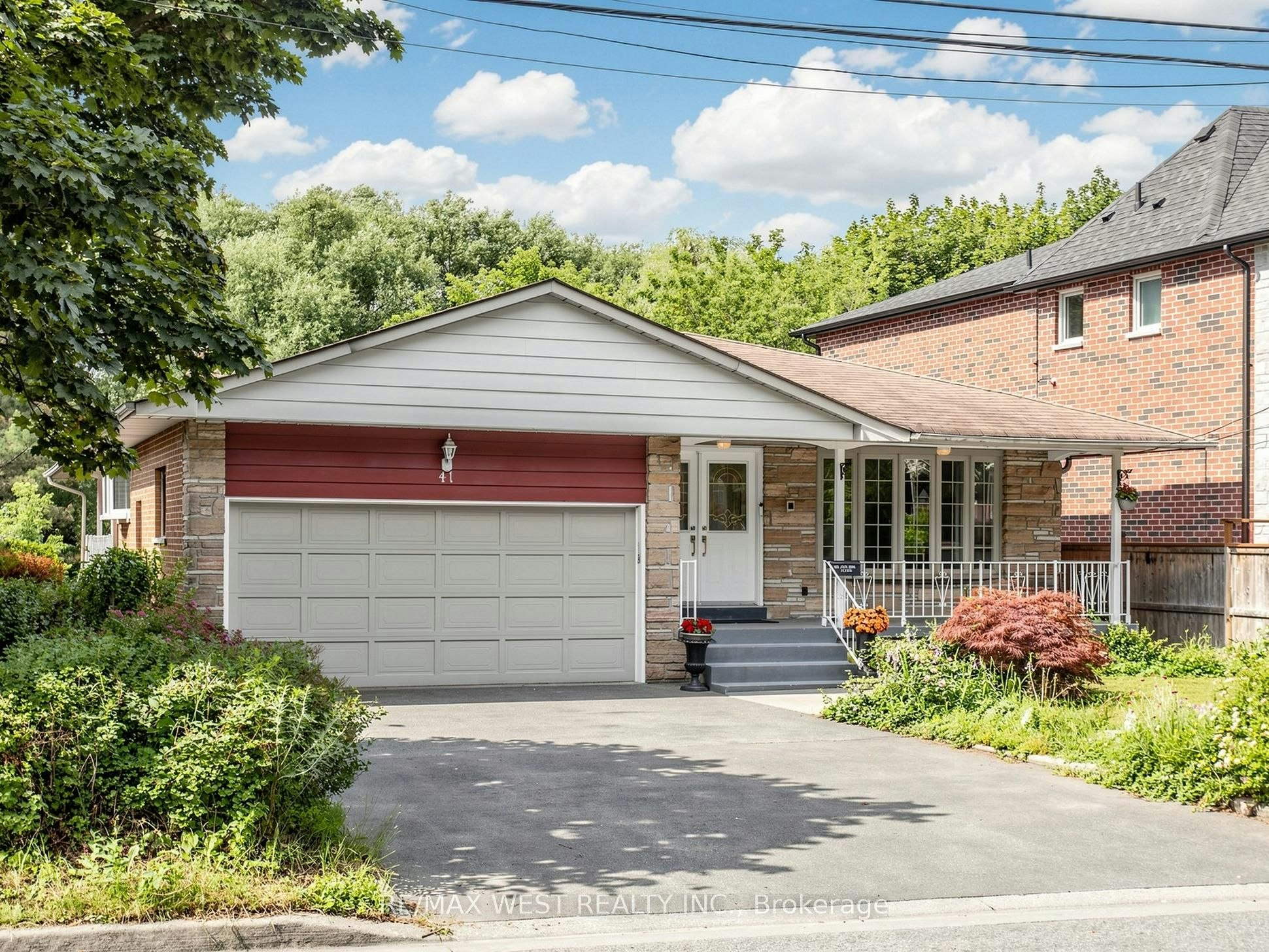 41 Burnview Crescent, Toronto, ON, M1H 1B4