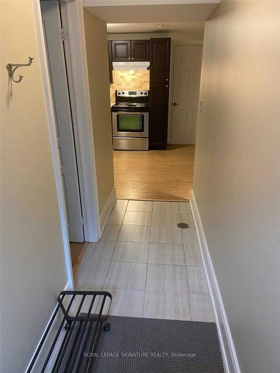 Lower-41 Kimbermount Drive, Toronto, ON, M1T 2Y1 3