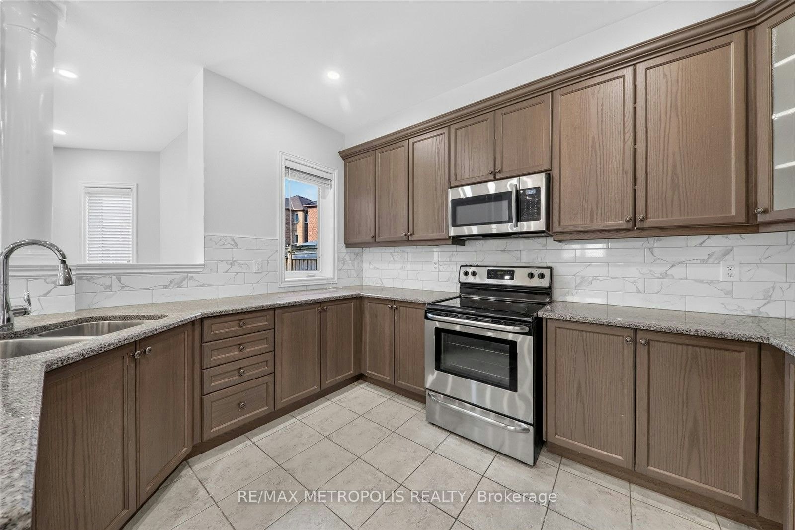 749 Black Cherry Drive, Oshawa, ON, L1K 0P4 - 13