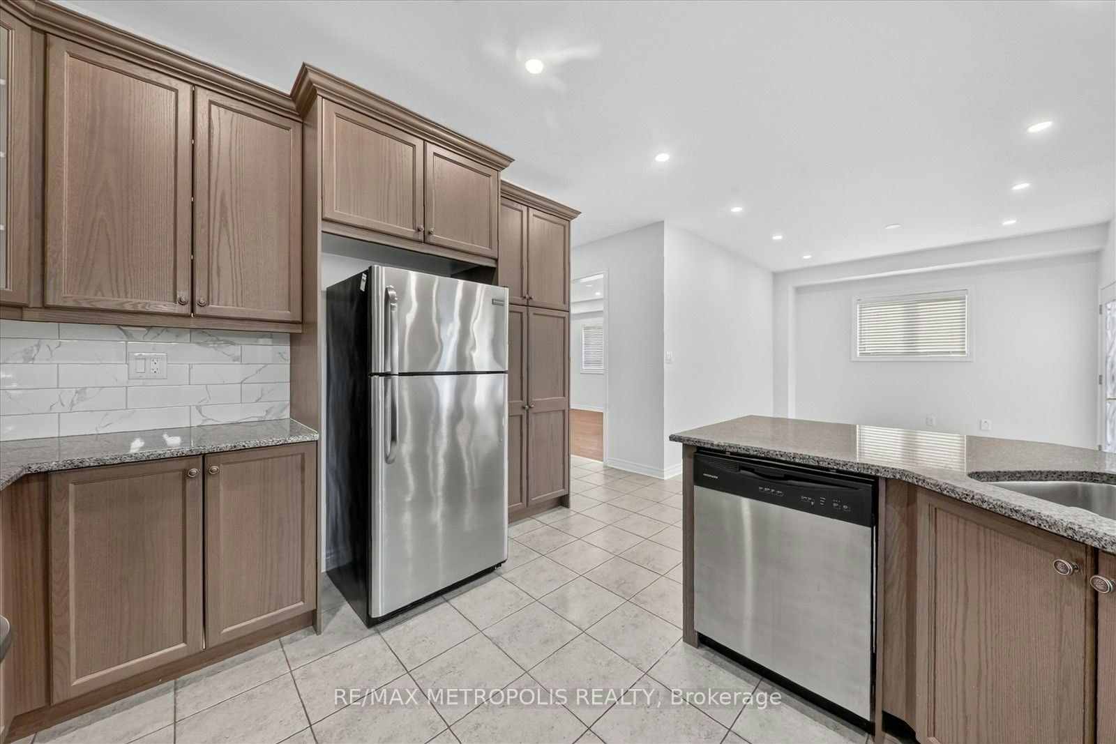 749 Black Cherry Drive, Oshawa, ON, L1K 0P4 - 14