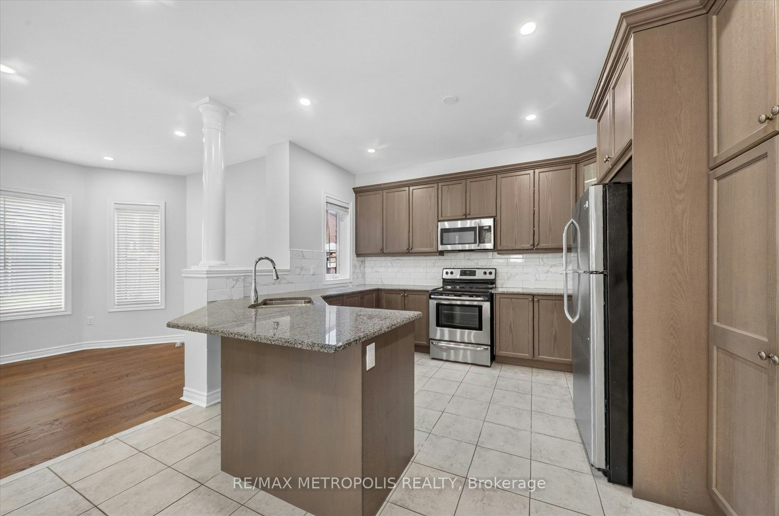 749 Black Cherry Drive, Oshawa, ON, L1K 0P4 - 11