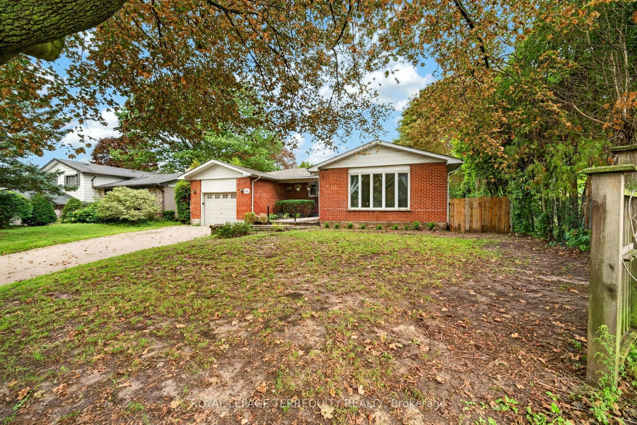 134 Switzer Drive, Oshawa, ON, L1G 3J7 - 3