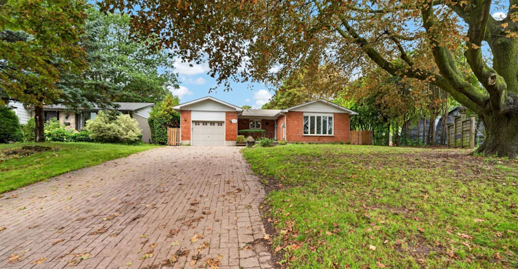 134 Switzer Drive, Oshawa, ON, L1G 3J7 - 2