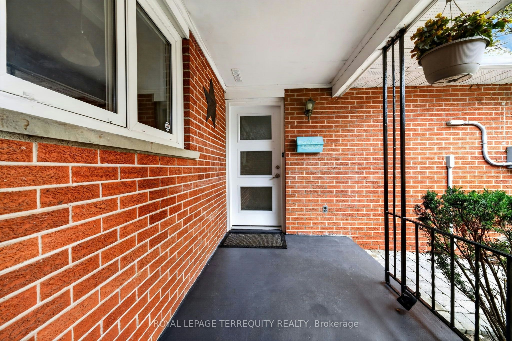 134 Switzer Drive, Oshawa, ON, L1G 3J7 - 5