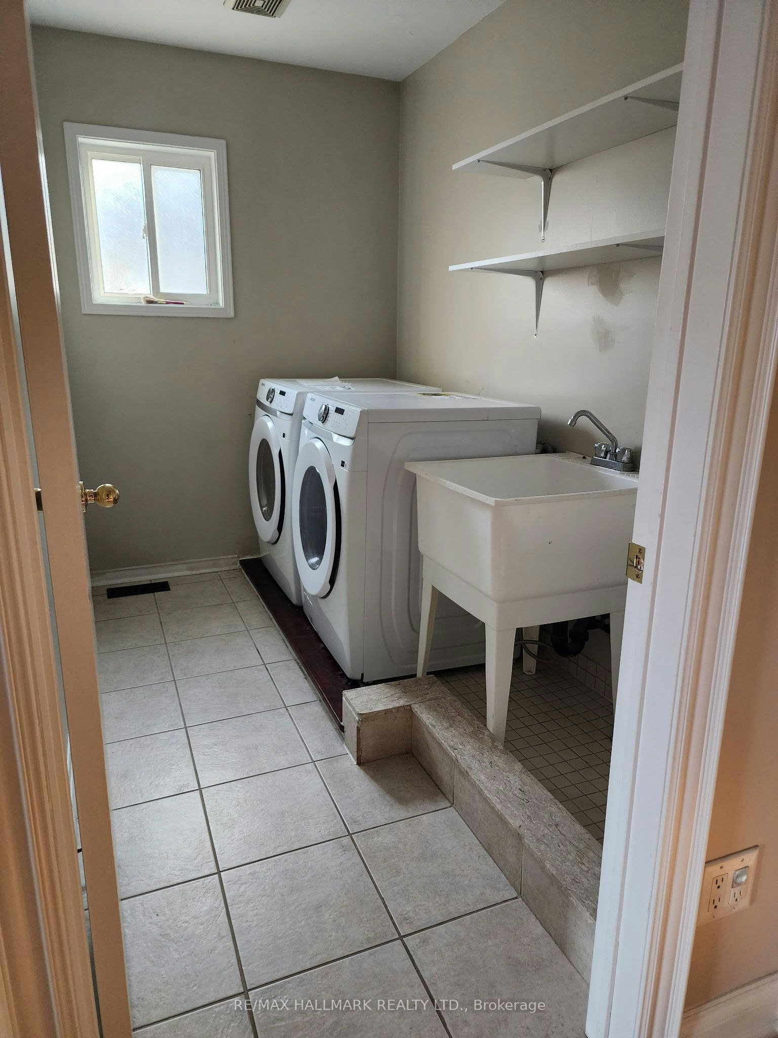 Lower Level-325 Porte Road, Ajax, ON, L1S 0A4 - 29