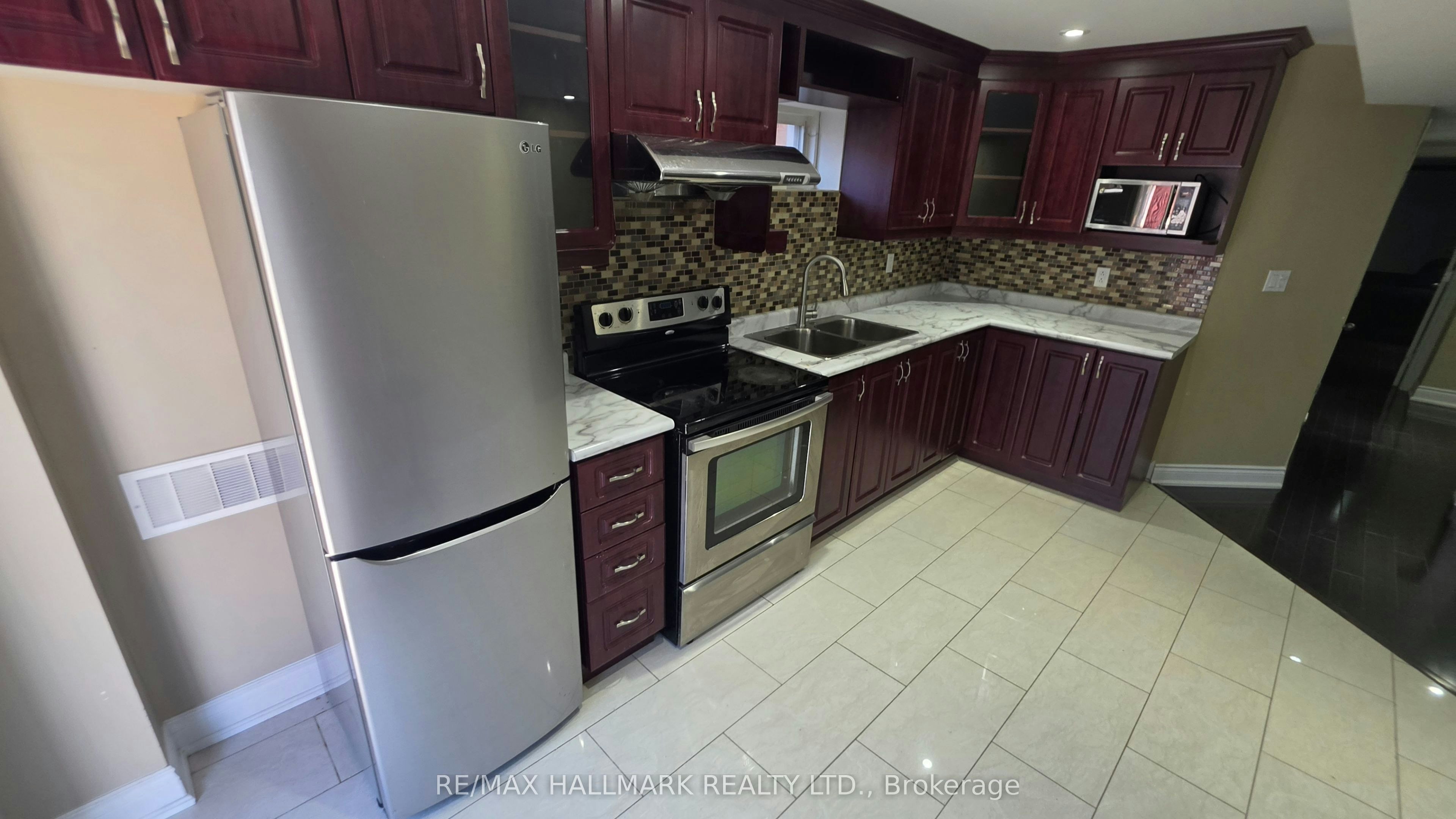 Lower Level-325 Porte Road, Ajax, ON, L1S 0A4 - 9
