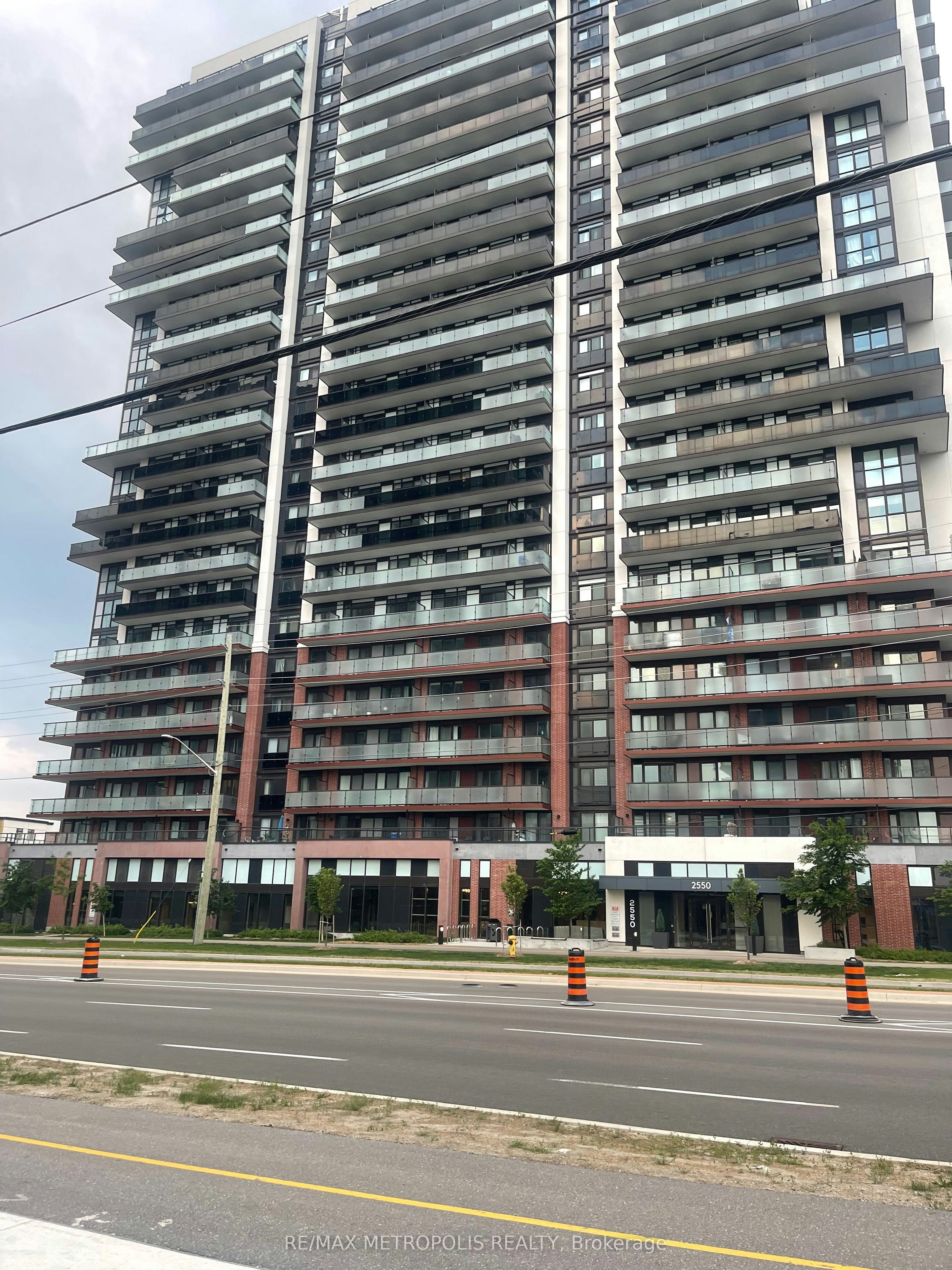413-2545 Simcoe Street N, Oshawa, ON, L1L 0W3