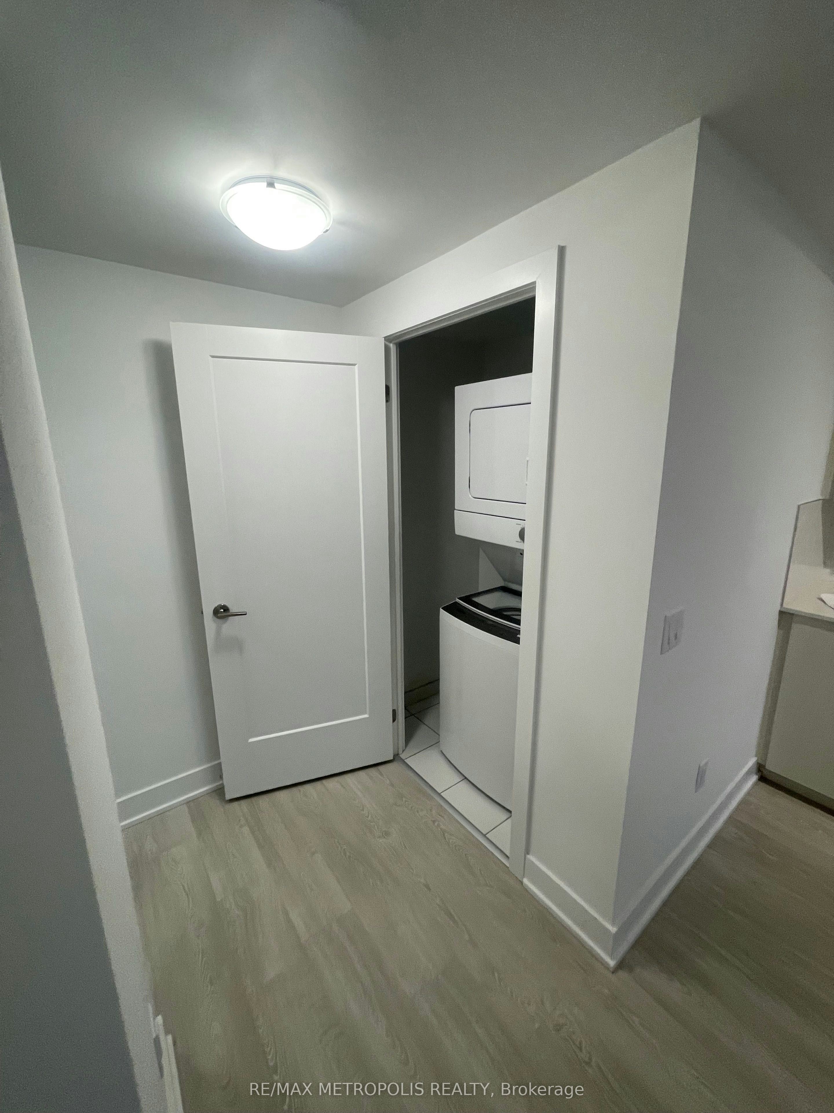 413-2545 Simcoe Street N, Oshawa, ON, L1L 0W3 - 9
