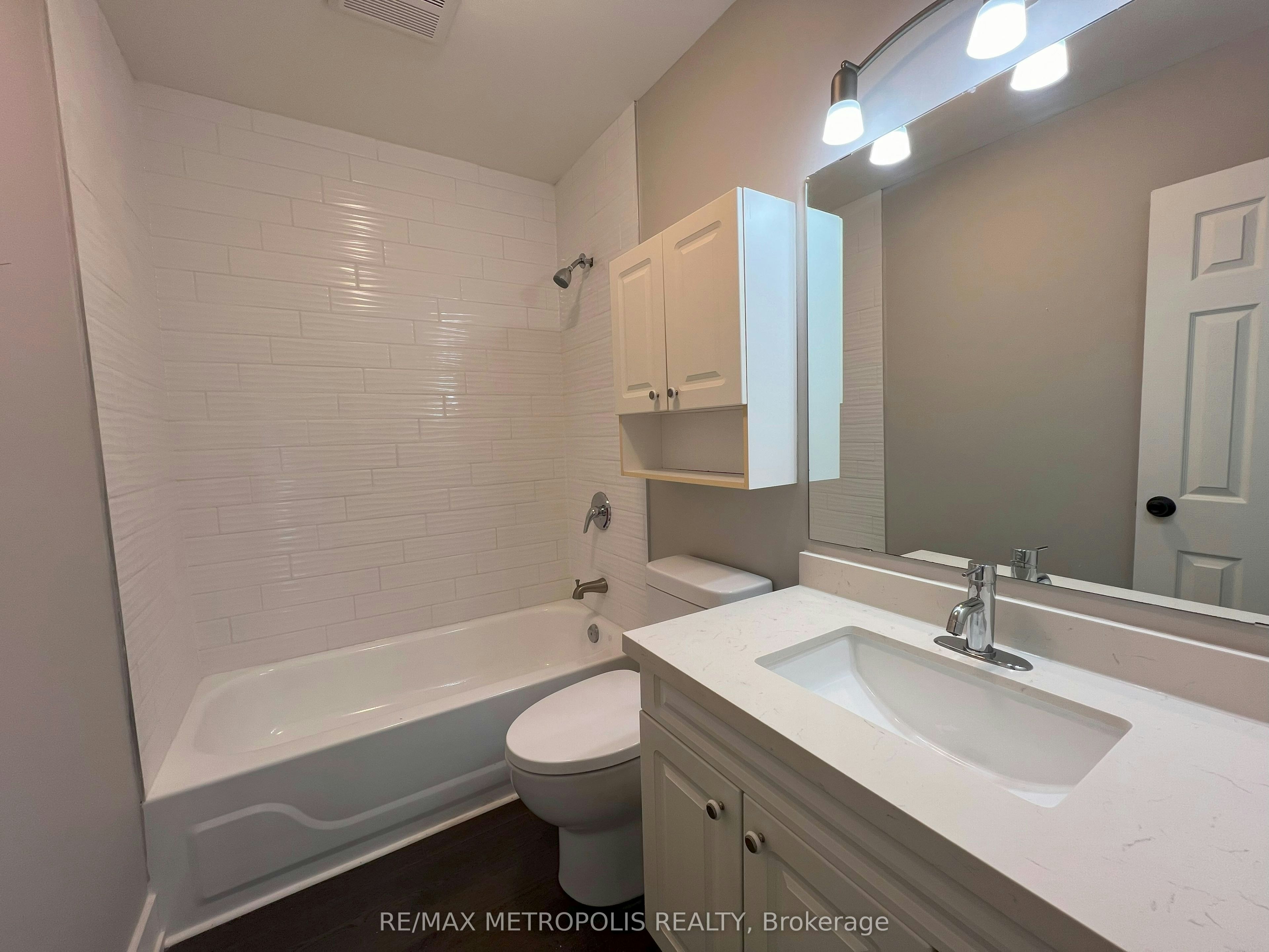 MAIN-797 Zator Avenue, Pickering, ON, L1W 1X8 - 5