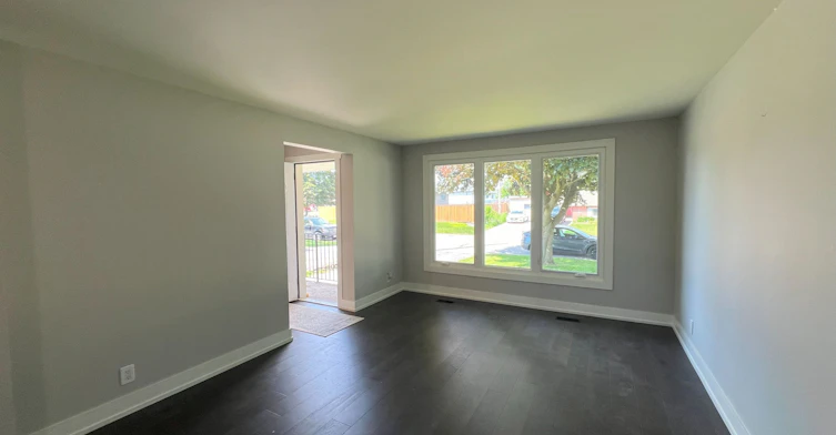 MAIN-797 Zator Avenue, Pickering, ON, L1W 1X8 - 3