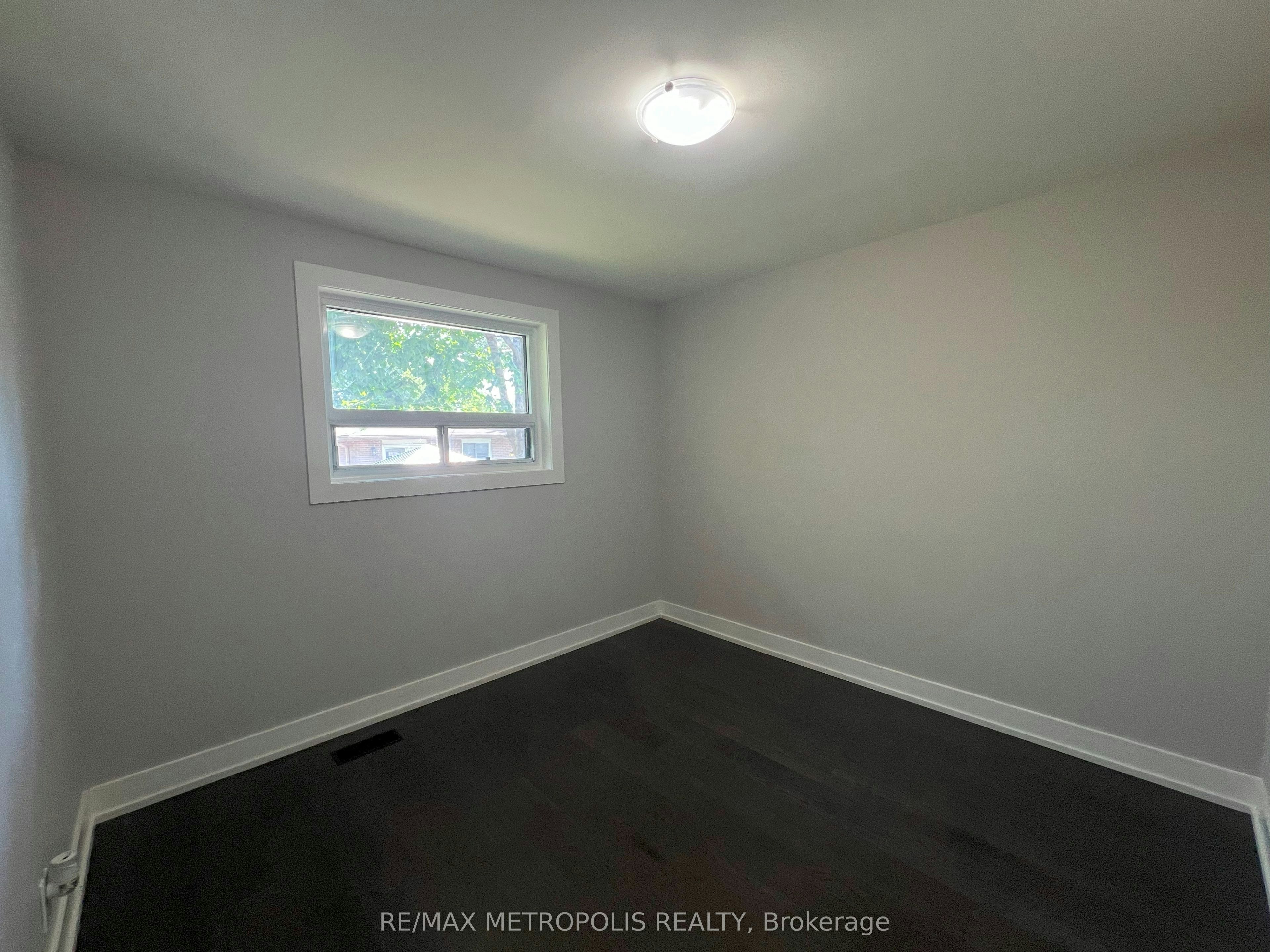 MAIN-797 Zator Avenue, Pickering, ON, L1W 1X8 - 7
