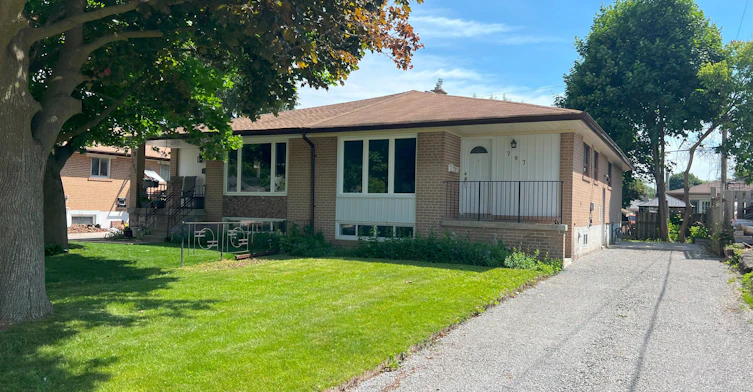 MAIN-797 Zator Avenue, Pickering, ON, L1W 1X8