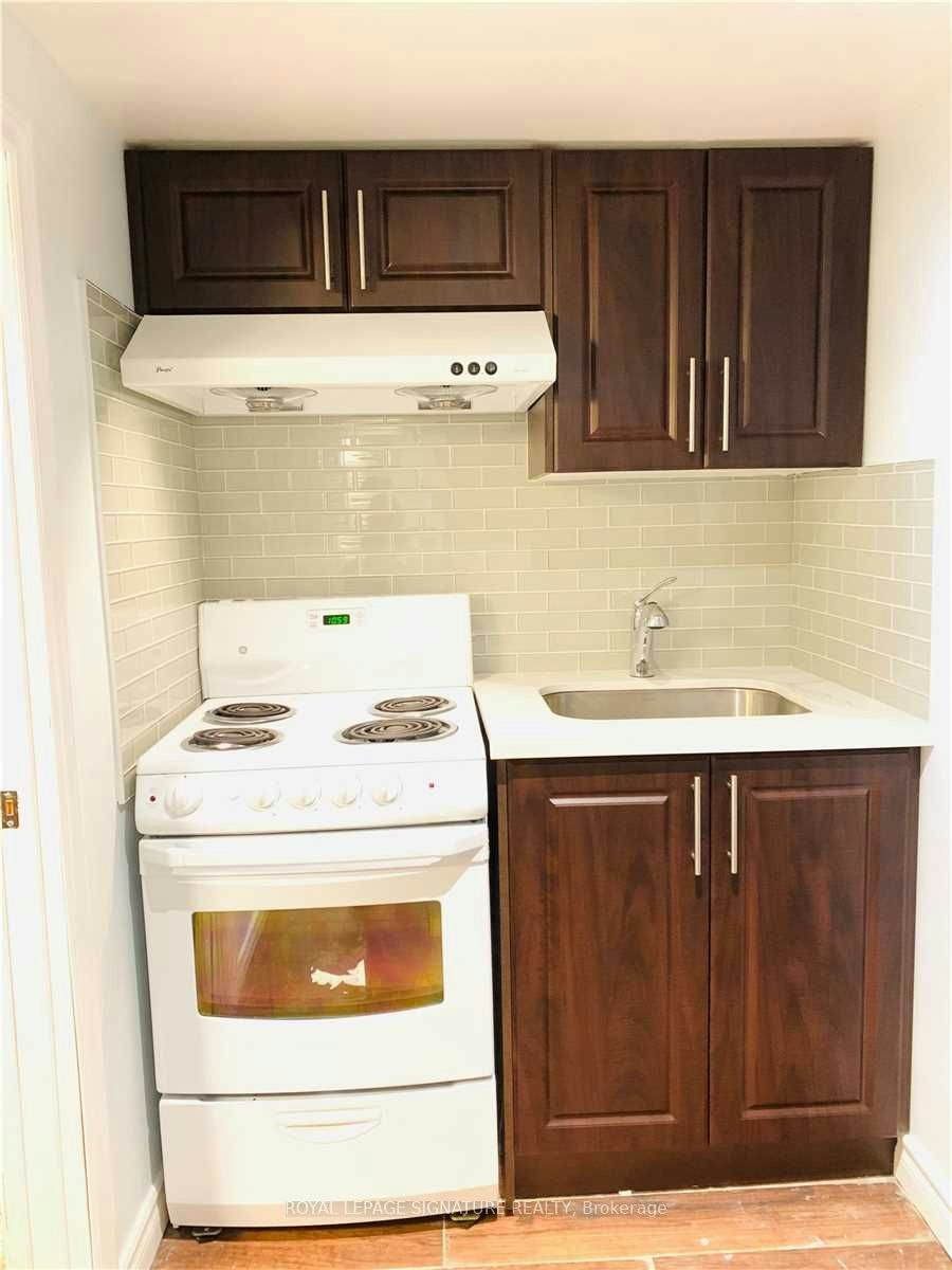 Lower-94 Woodfern Drive, Toronto, ON, M1K 2L5 - 4