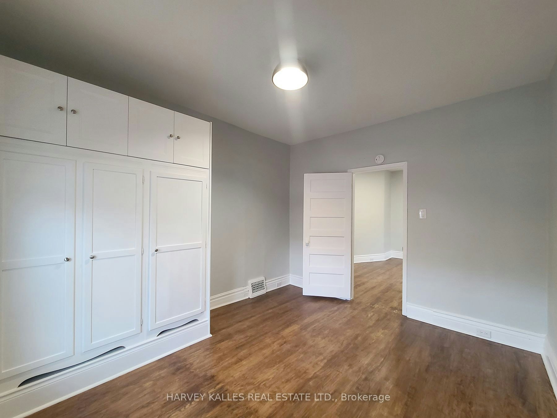 Main-1450 Dundas Street E, Toronto, ON, M4M 1S8 - 13