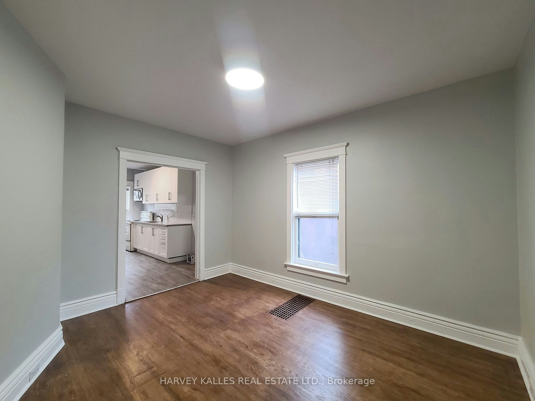 Main-1450 Dundas Street E, Toronto, ON, M4M 1S8 - 6