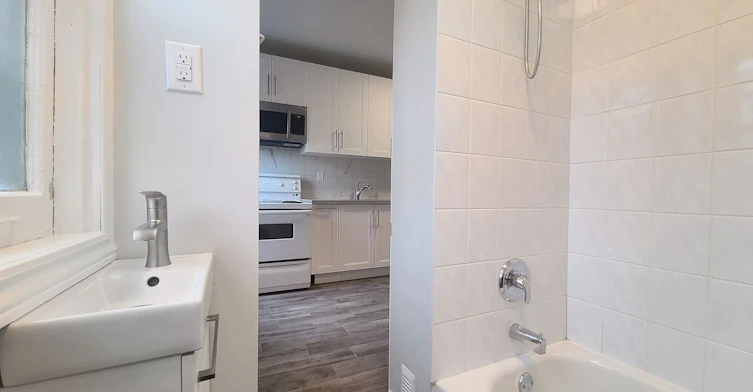 Main-1450 Dundas Street E, Toronto, ON, M4M 1S8 - 10