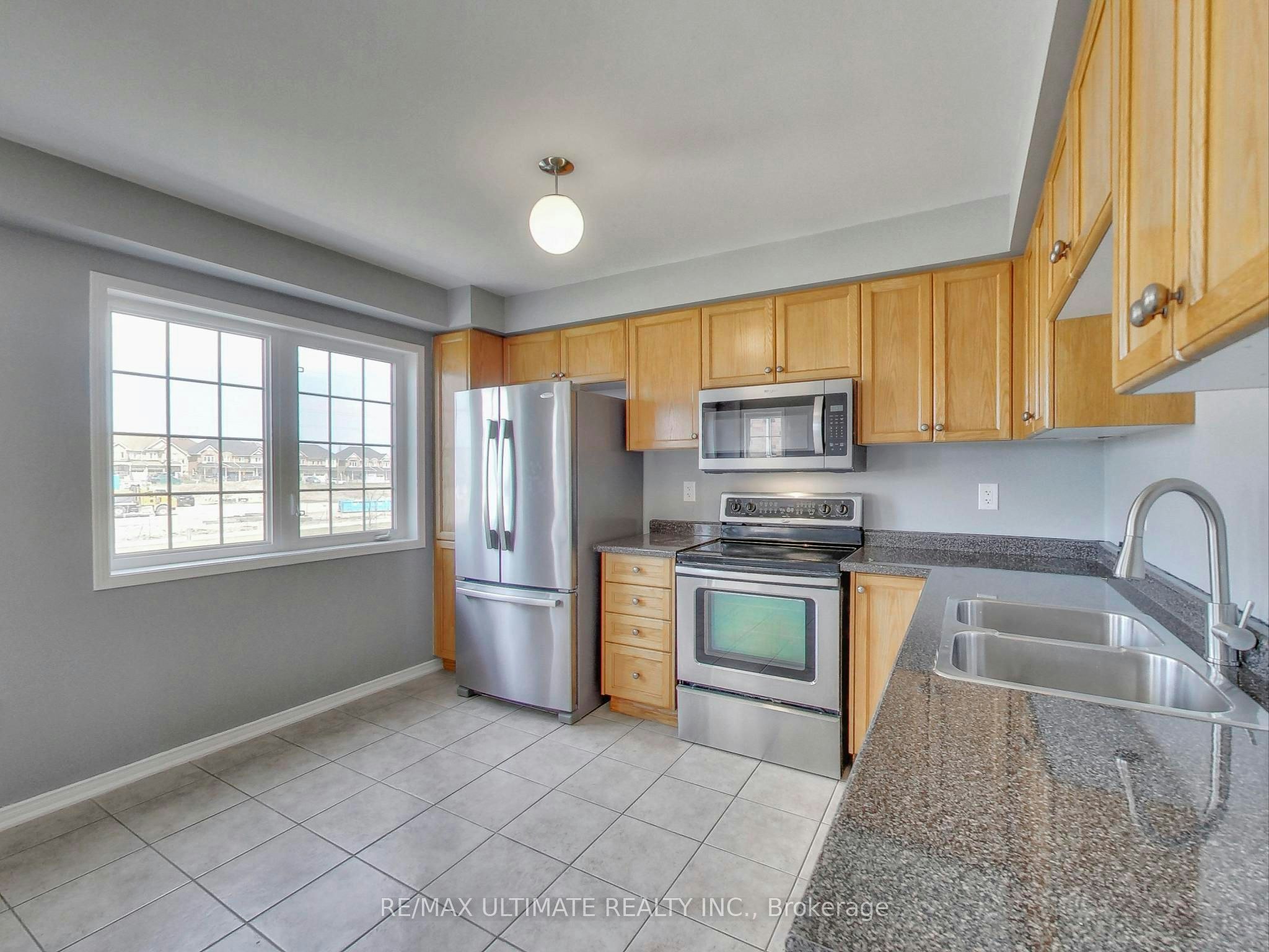 487 Rossland Road E, Ajax, ON, L1Z 0K8 - 16