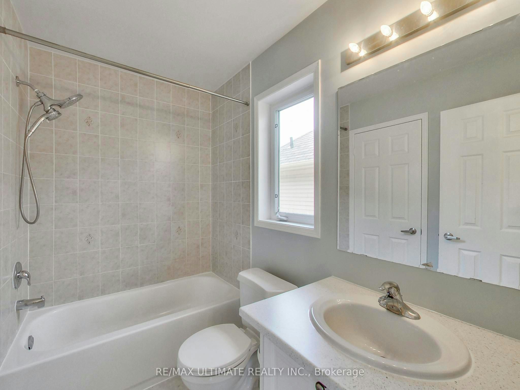487 Rossland Road E, Ajax, ON, L1Z 0K8 - 26