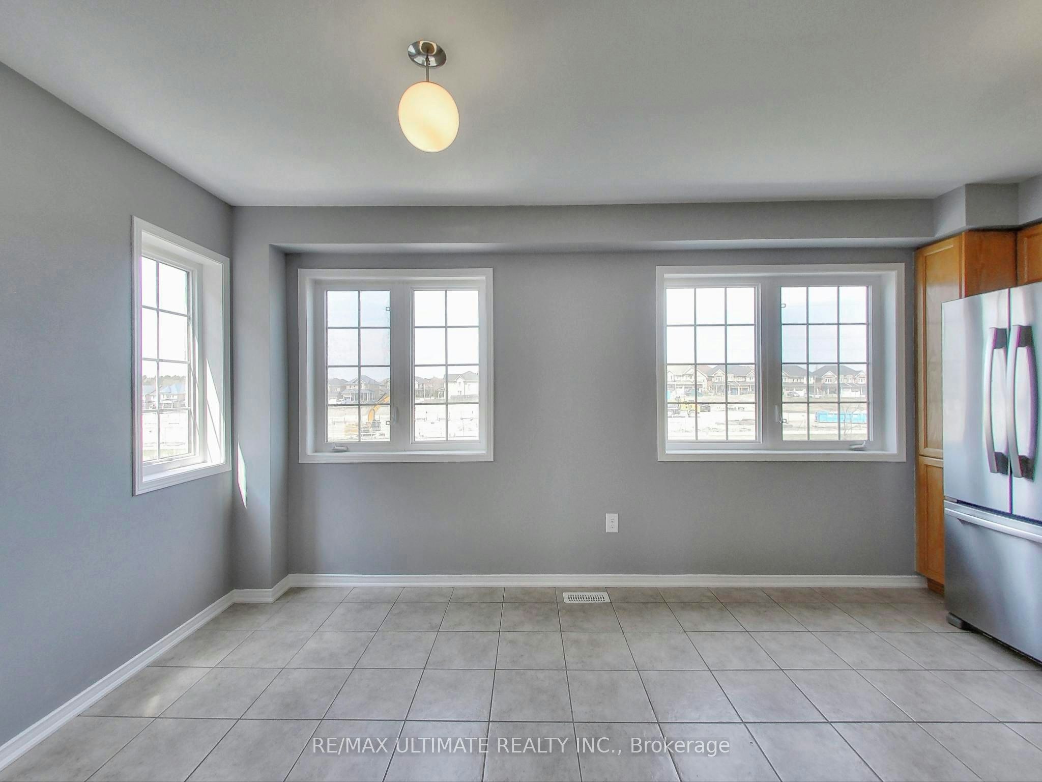 487 Rossland Road E, Ajax, ON, L1Z 0K8 - 19