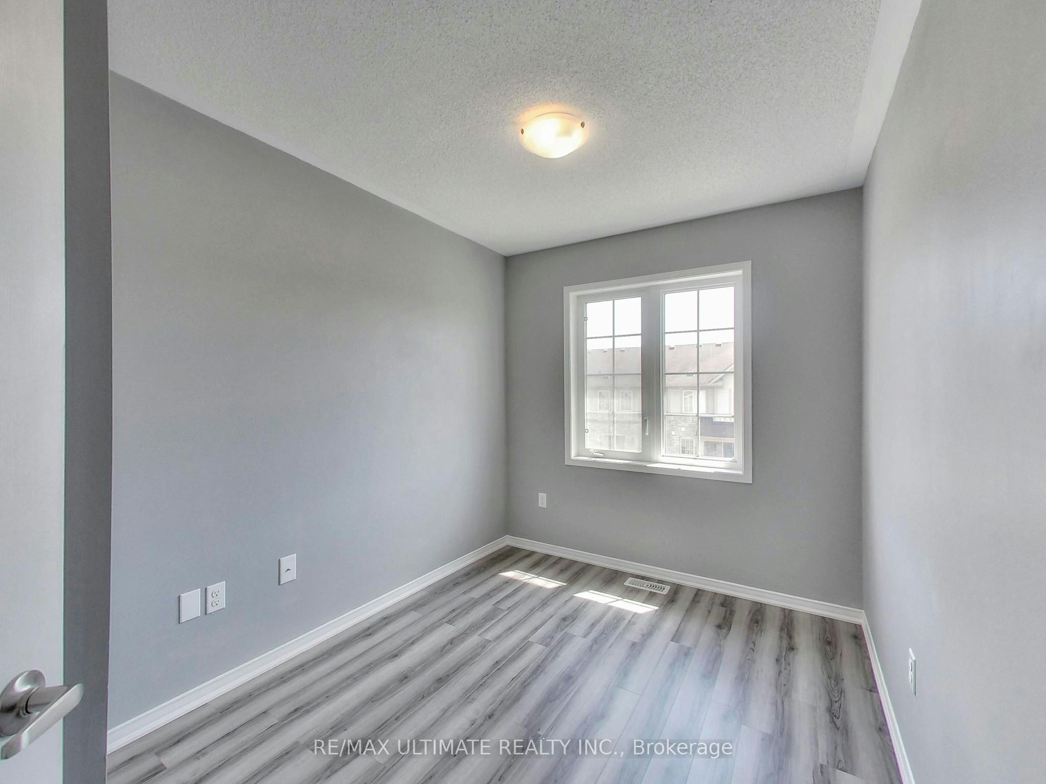 487 Rossland Road E, Ajax, ON, L1Z 0K8 - 27