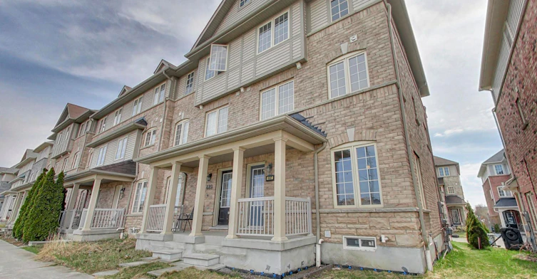 487 Rossland Road E, Ajax, ON, L1Z 0K8 - 2