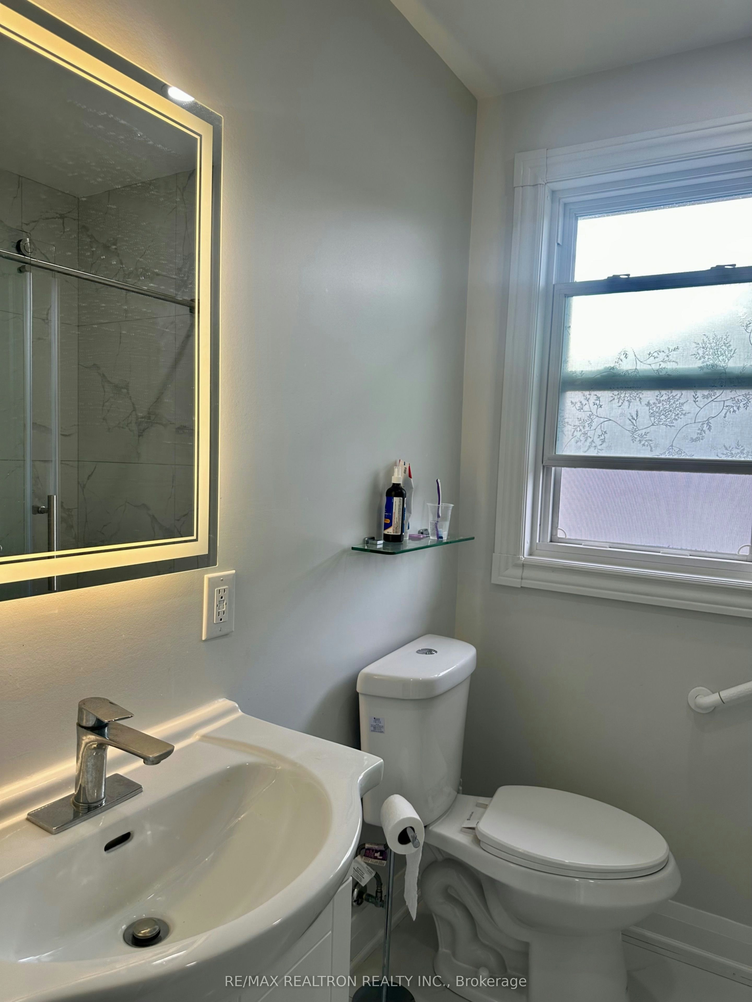 215 Poplar Road, Toronto, ON, M1E 1Z9 - 7