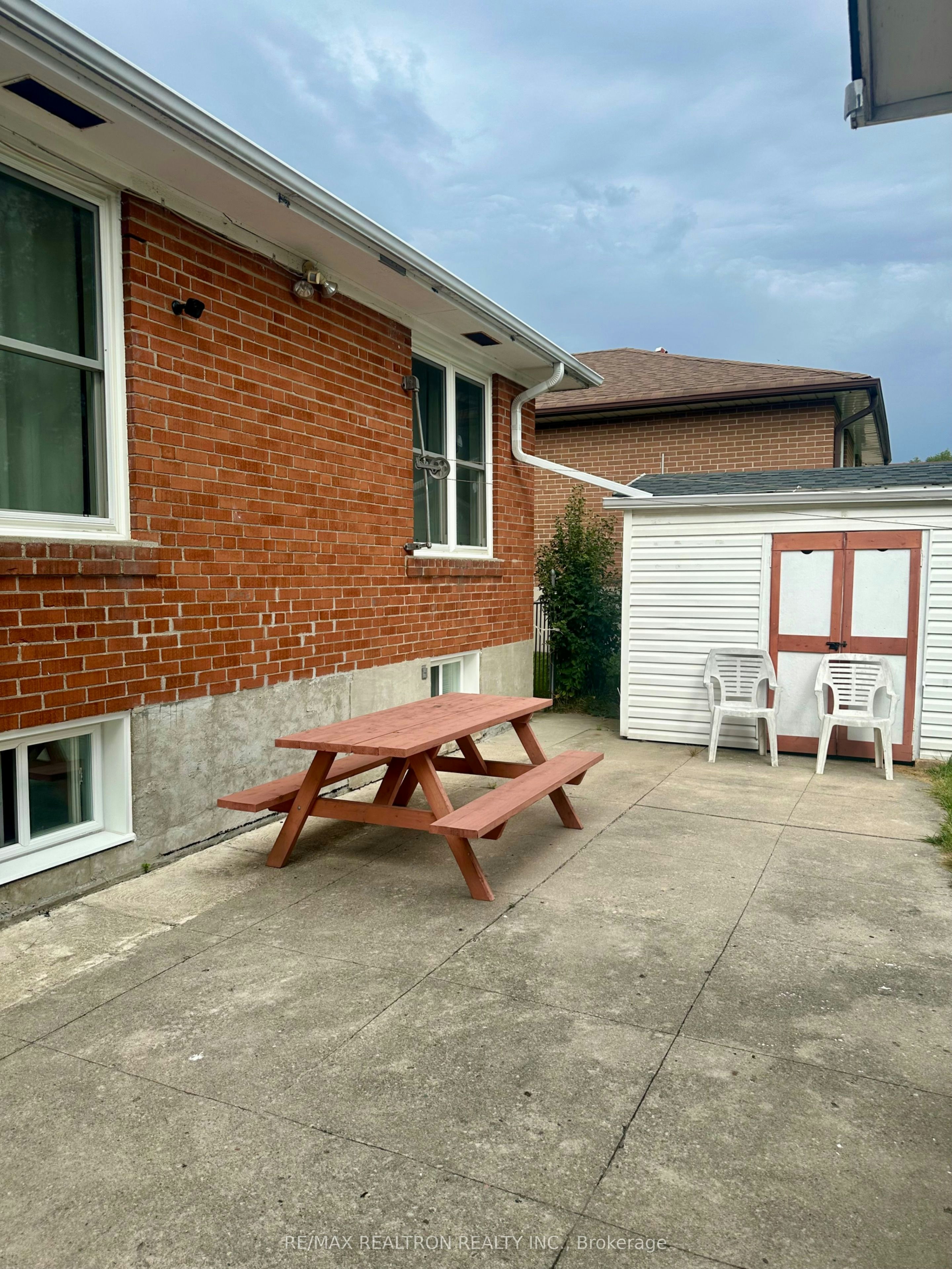 215 Poplar Road, Toronto, ON, M1E 1Z9 - 12