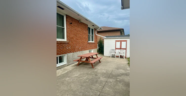 215 Poplar Road, Toronto, ON, M1E 1Z9 - 12