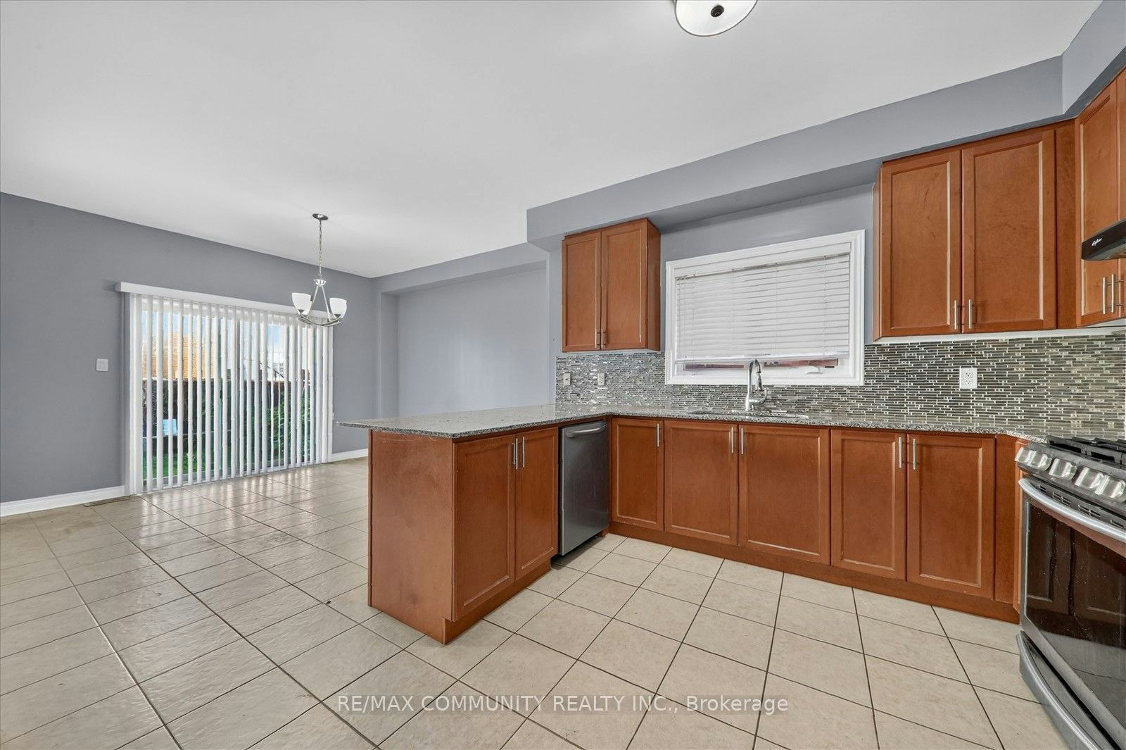 Main-1550 Bruny Avenue, Pickering, ON, L1X 0C5 - 15