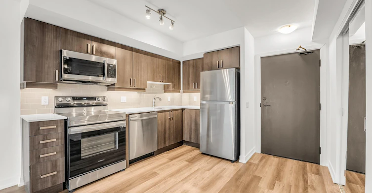 1411-1480 Bayly Street, Pickering, ON, L1W 3T8 - 10