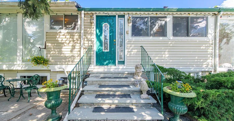 Main Floor-43 Ridgemoor Avenue, Toronto, ON, M1N 1M5 - 2