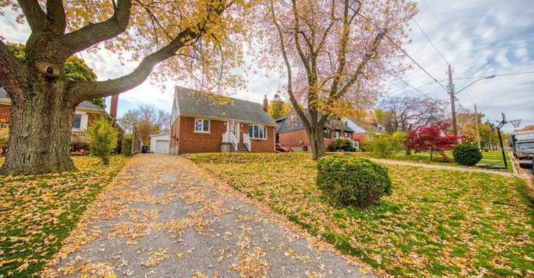 31 Glen Muir Drive, Toronto, ON, M1M 2C6