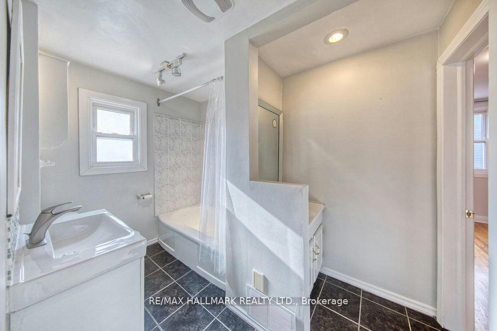 31 Glen Muir Drive, Toronto, ON, M1M 2C6 - 17