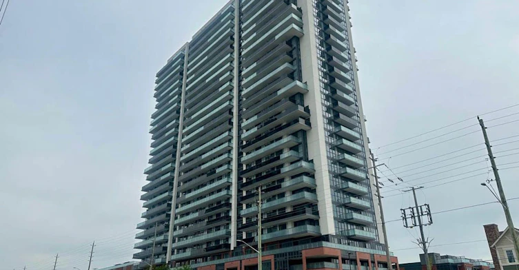 2710-2545 Simcoe Street N, Oshawa, ON, L1L 0W3