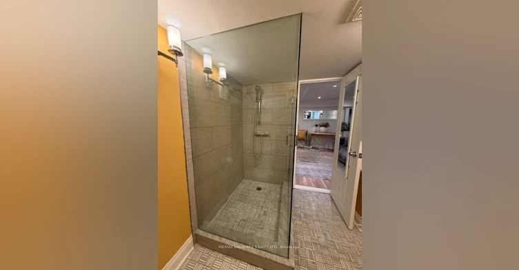 basement-18 Pape Avenue, Toronto, ON, M4M 2V6 - 22