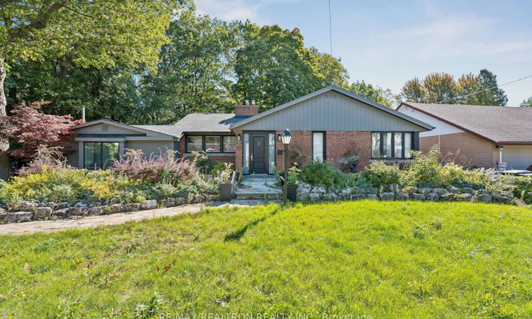 99 Midland Avenue