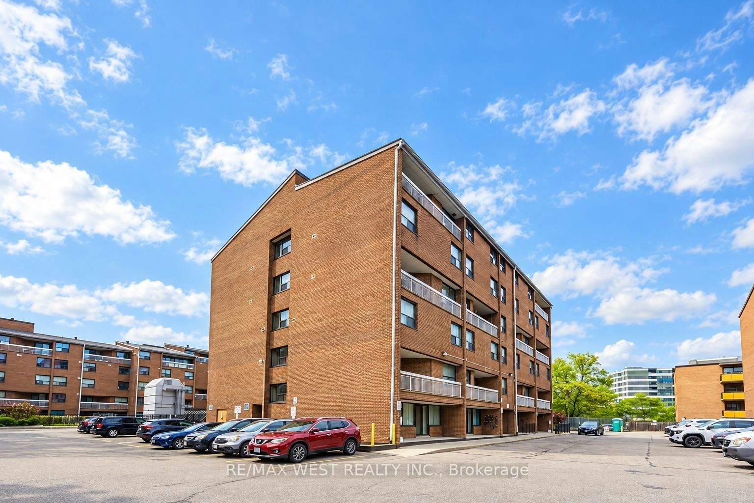 306-4062 Lawrence Avenue E, Toronto, ON, M1E 4V5