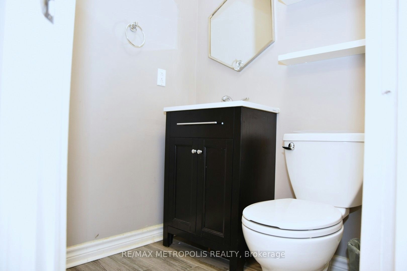 Main-85 Barnes Drive, Ajax, ON, L1S 5E7 - 20