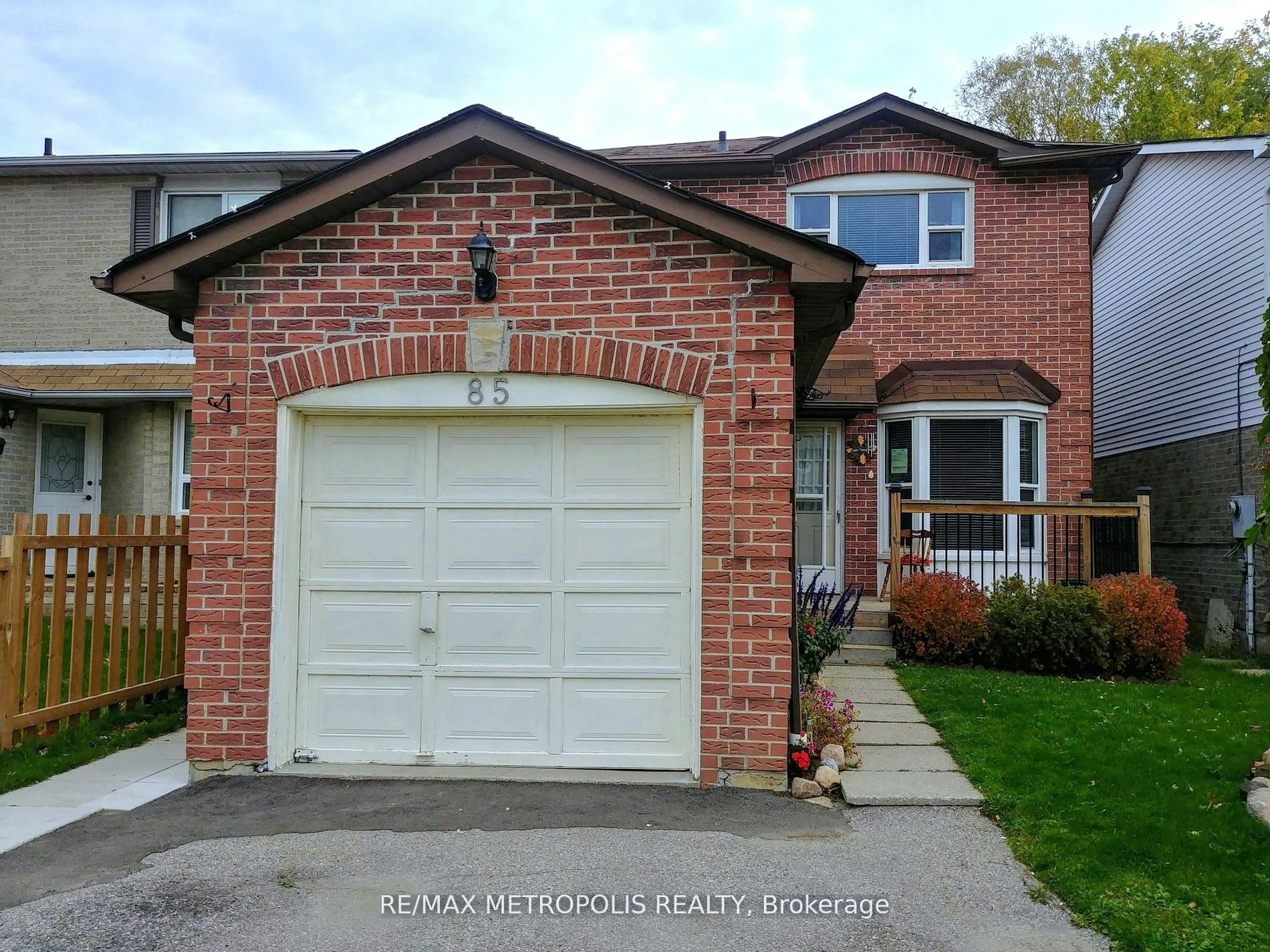 Main-85 Barnes Drive, Ajax, ON, L1S 5E7 - 24