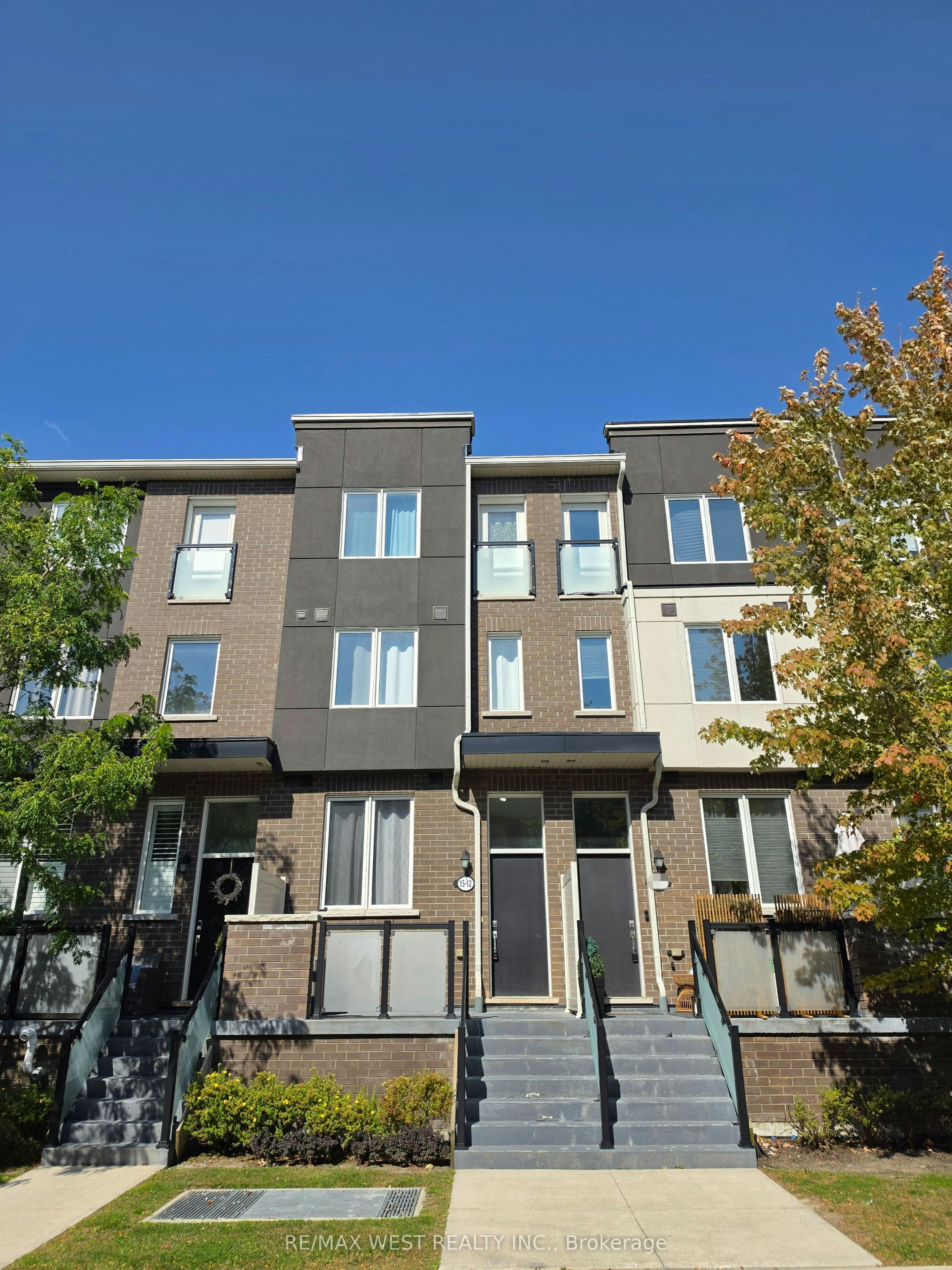 12-15 Heron Park Place, Toronto, ON, M1E 0B8