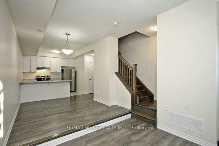 12-15 Heron Park Place, Toronto, ON, M1E 0B8 - 4