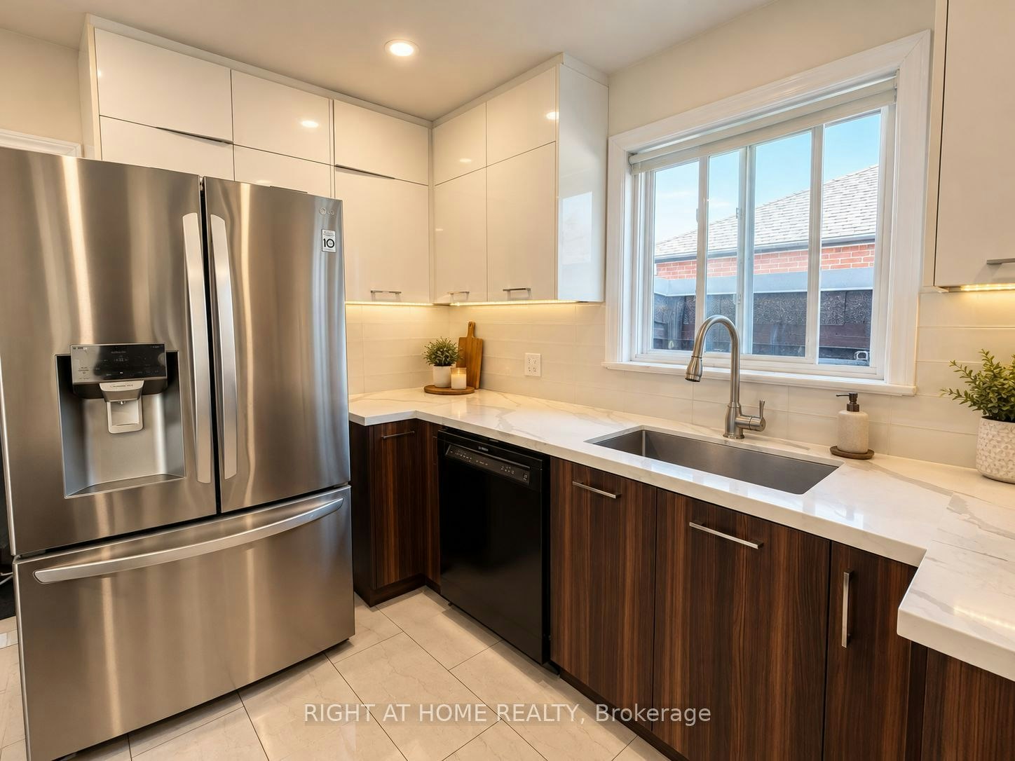 85 Ranstone Gardens, Toronto, ON, M1K 2T9
